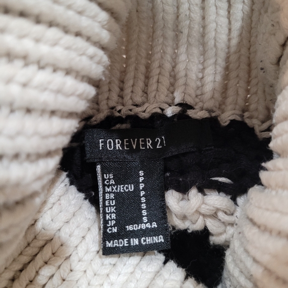 Forever 21 Chunky Crop Sweater Size S - Picture 4 of 4